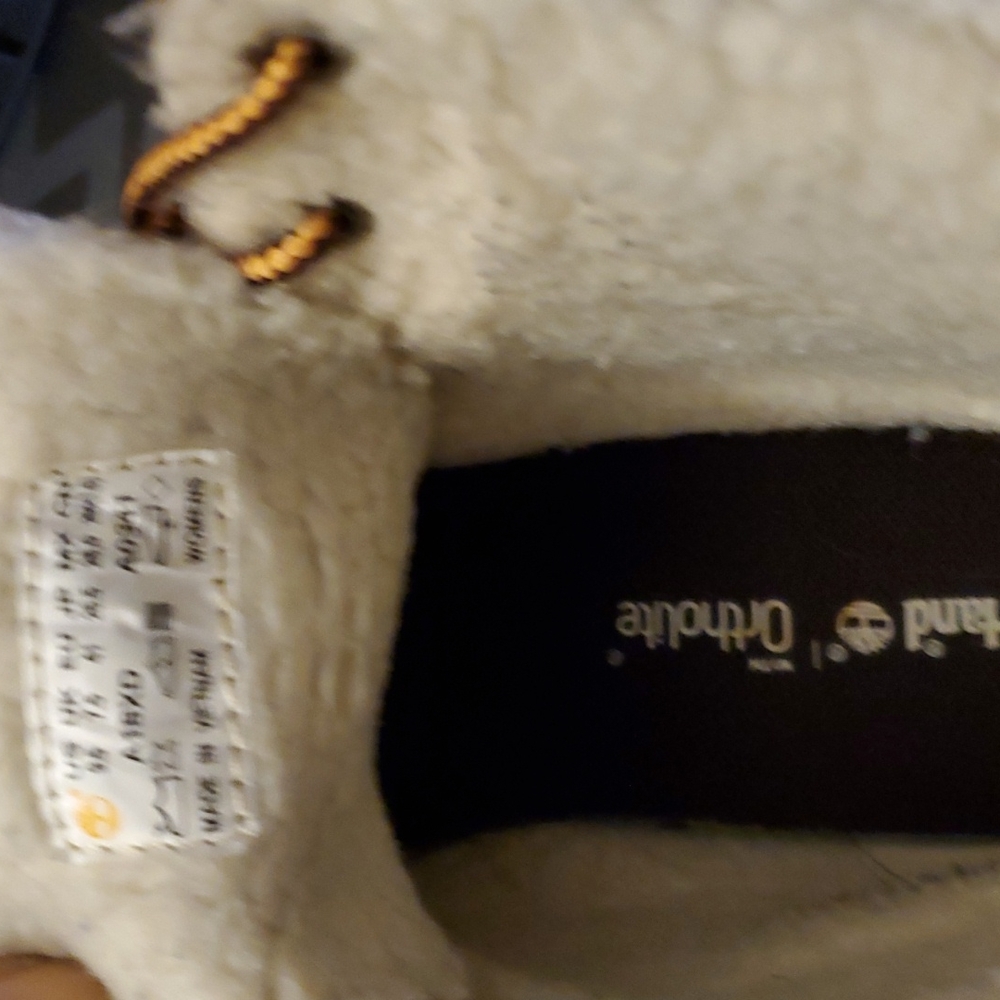 Women's Timberland size 9.5 - Picture 5 of 5